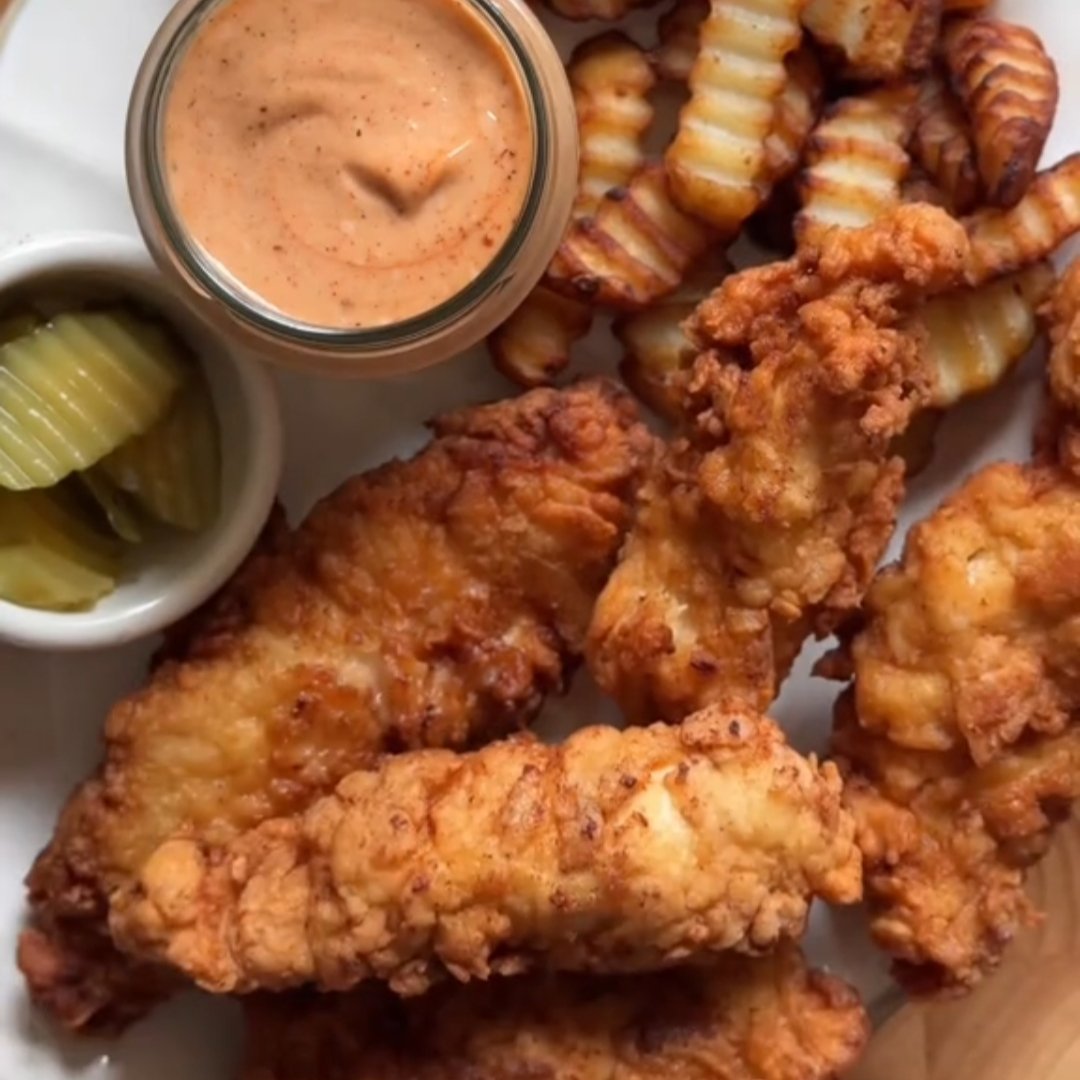 Chicken Fingers With Sauce