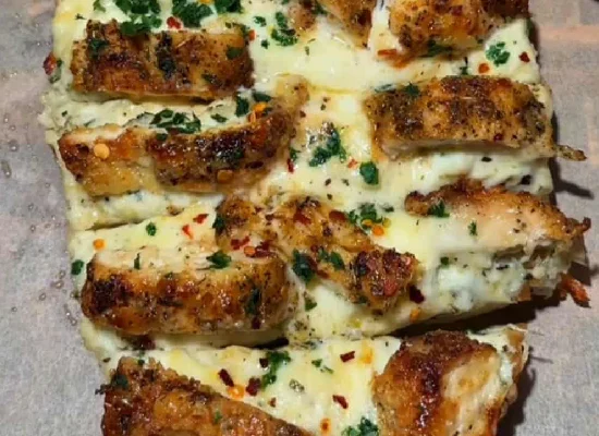 Chicken Alfredo garlic bread