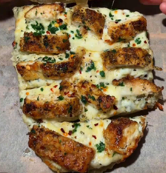 Chicken Alfredo garlic bread